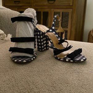 Jcrew heels worn twice. Blue and white checkered with bow accents! Super cute.